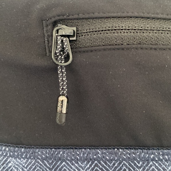 Lululemon 🍋 - Picture 10 of 11